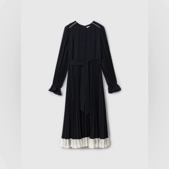 NEW Reiss Priya  Pleated Belted Midi Dress in Navy Cream | size UK 6 / US 2 / XS - Picture 2 of 9